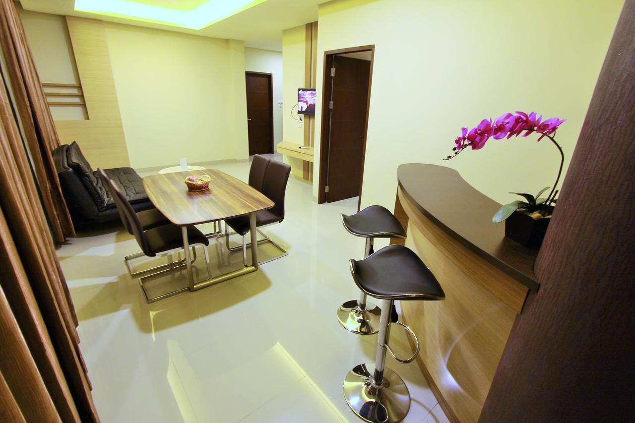 โรงแรมแกรนด์ ปารามา Tanjung Redep ภายนอก รูปภาพ