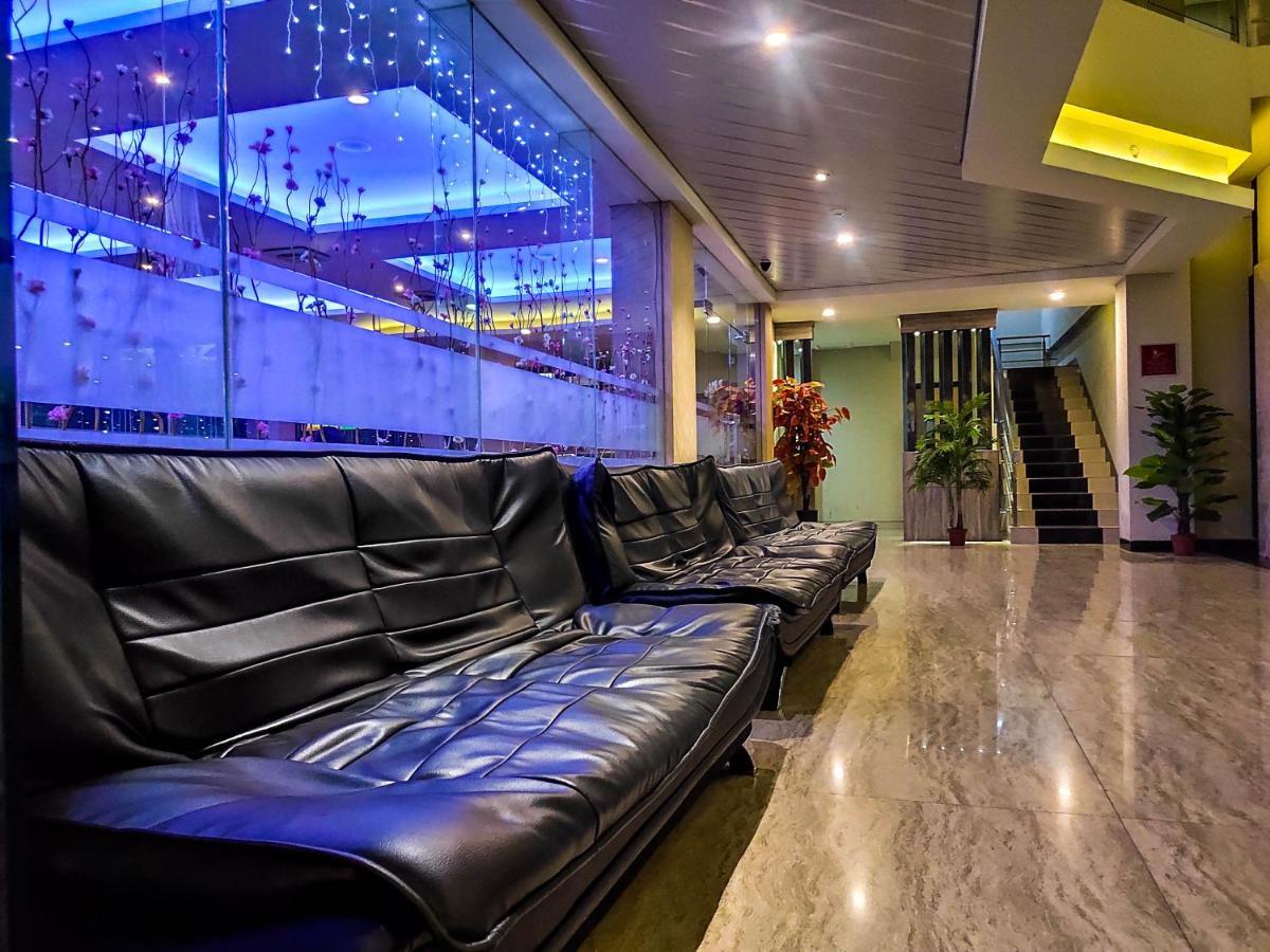 โรงแรมแกรนด์ ปารามา Tanjung Redep ภายนอก รูปภาพ